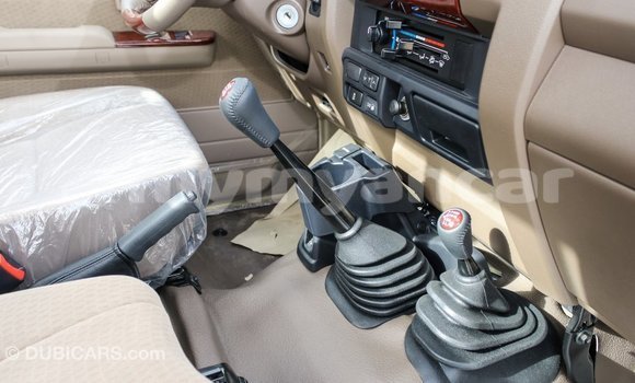 Buy Import Toyota Land Cruiser Beige Car in Import - Dubai in Ayeyarwady Buy Import Toyota Land Cruiser Beige Car in Import - Dubai in Ayeyarwady