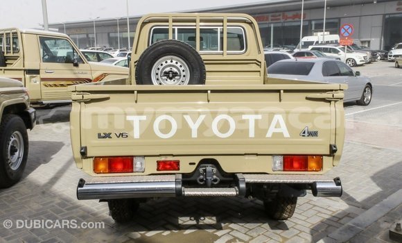 Buy Import Toyota Land Cruiser Beige Car in Import - Dubai in Ayeyarwady Buy Import Toyota Land Cruiser Beige Car in Import - Dubai in Ayeyarwady