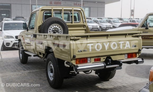 Buy Import Toyota Land Cruiser Beige Car in Import - Dubai in Ayeyarwady Buy Import Toyota Land Cruiser Beige Car in Import - Dubai in Ayeyarwady