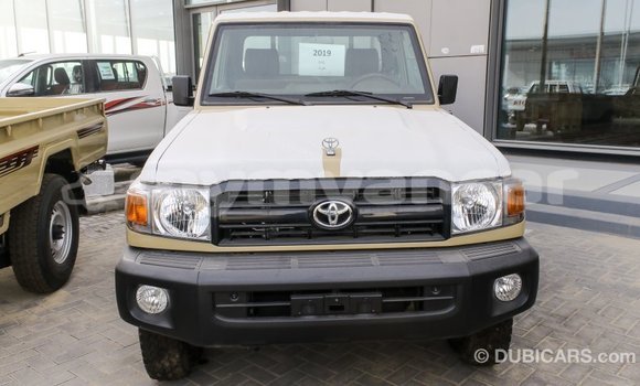 Buy Import Toyota Land Cruiser Beige Car in Import - Dubai in Ayeyarwady Buy Import Toyota Land Cruiser Beige Car in Import - Dubai in Ayeyarwady