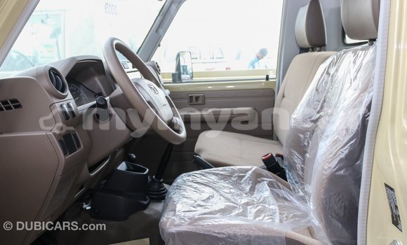 Buy Import Toyota Land Cruiser Beige Car in Import - Dubai in Ayeyarwady Buy Import Toyota Land Cruiser Beige Car in Import - Dubai in Ayeyarwady