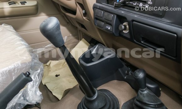 Buy Import Toyota Land Cruiser Beige Car in Import - Dubai in Ayeyarwady Buy Import Toyota Land Cruiser Beige Car in Import - Dubai in Ayeyarwady