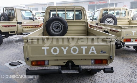 Buy Import Toyota Land Cruiser Beige Car in Import - Dubai in Ayeyarwady Buy Import Toyota Land Cruiser Beige Car in Import - Dubai in Ayeyarwady