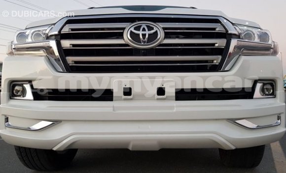 Buy Import Toyota Land Cruiser White Car in Import - Dubai in Ayeyarwady Buy Import Toyota Land Cruiser White Car in Import - Dubai in Ayeyarwady