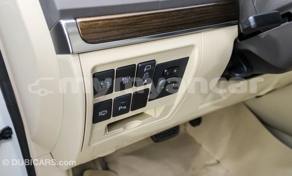 Buy Import Toyota Land Cruiser White Car in Import - Dubai in Ayeyarwady Buy Import Toyota Land Cruiser White Car in Import - Dubai in Ayeyarwady