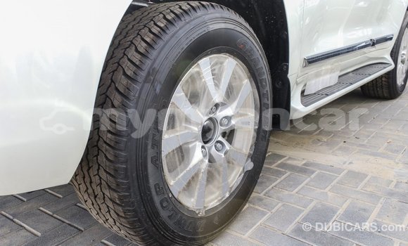 Buy Import Toyota Land Cruiser White Car in Import - Dubai in Ayeyarwady Buy Import Toyota Land Cruiser White Car in Import - Dubai in Ayeyarwady