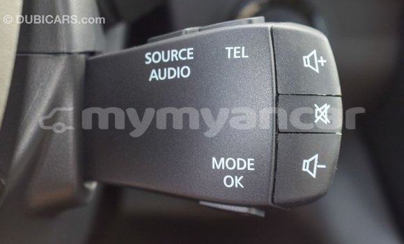 သွင်းကုန် Renault Koleos White ကား Import - Dubai Ayeyarwady သွင်းကုန် Renault Koleos White ကား Import - Dubai Ayeyarwady