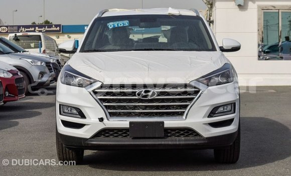သွင်းကုန် Hyundai Tucson White ကား Import - Dubai Ayeyarwady သွင်းကုန် Hyundai Tucson White ကား Import - Dubai Ayeyarwady