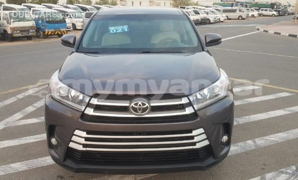 Buy Import Toyota Highlander Other Car in Import - Dubai in Ayeyarwady Buy Import Toyota Highlander Other Car in Import - Dubai in Ayeyarwady