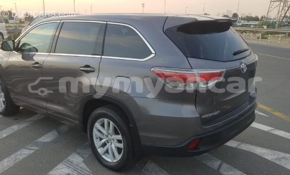 Buy Import Toyota Highlander Other Car in Import - Dubai in Ayeyarwady Buy Import Toyota Highlander Other Car in Import - Dubai in Ayeyarwady