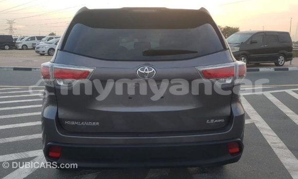 Buy Import Toyota Highlander Other Car in Import - Dubai in Ayeyarwady Buy Import Toyota Highlander Other Car in Import - Dubai in Ayeyarwady