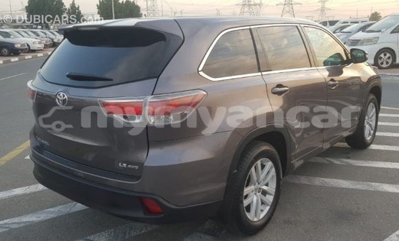 Buy Import Toyota Highlander Other Car in Import - Dubai in Ayeyarwady Buy Import Toyota Highlander Other Car in Import - Dubai in Ayeyarwady