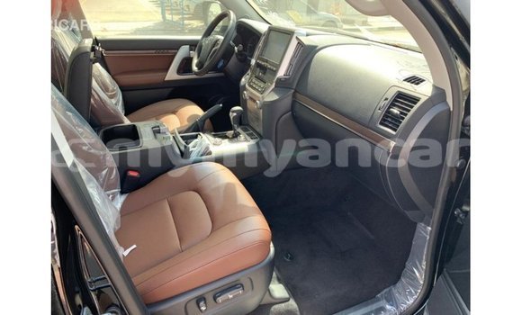 Buy Import Toyota Land Cruiser Black Car in Import - Dubai in Ayeyarwady Buy Import Toyota Land Cruiser Black Car in Import - Dubai in Ayeyarwady