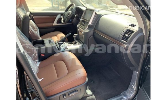 Buy Import Toyota Land Cruiser Black Car in Import - Dubai in Ayeyarwady Buy Import Toyota Land Cruiser Black Car in Import - Dubai in Ayeyarwady