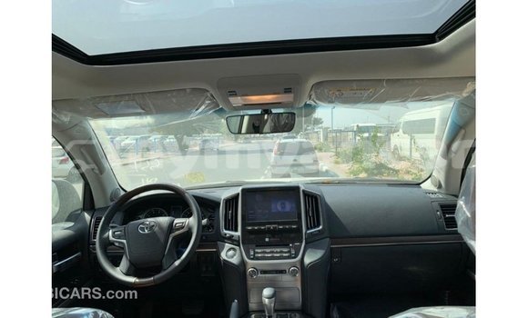 Buy Import Toyota Land Cruiser Black Car in Import - Dubai in Ayeyarwady Buy Import Toyota Land Cruiser Black Car in Import - Dubai in Ayeyarwady