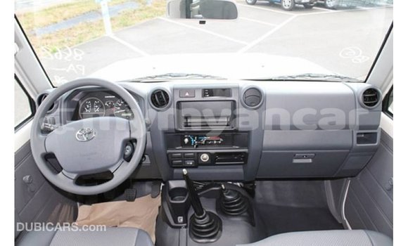 Buy Import Toyota Land Cruiser White Car in Import - Dubai in Ayeyarwady Buy Import Toyota Land Cruiser White Car in Import - Dubai in Ayeyarwady