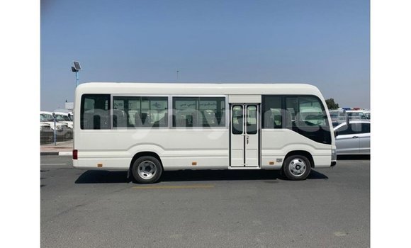 Buy Import Toyota Coaster White Car in Import - Dubai in Ayeyarwady Buy Import Toyota Coaster White Car in Import - Dubai in Ayeyarwady
