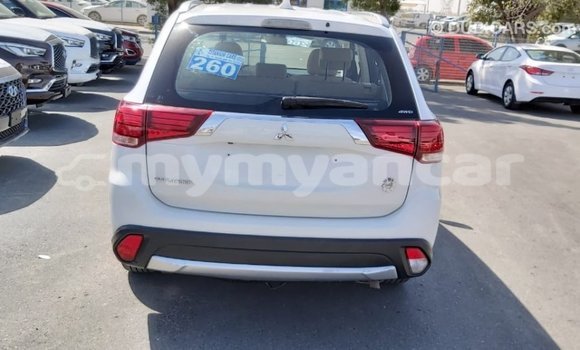 Buy Import Mitsubishi Outlander White Car in Import - Dubai in Ayeyarwady Buy Import Mitsubishi Outlander White Car in Import - Dubai in Ayeyarwady