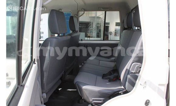 Buy Import Toyota Land Cruiser White Car in Import - Dubai in Ayeyarwady Buy Import Toyota Land Cruiser White Car in Import - Dubai in Ayeyarwady