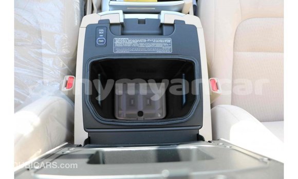 Buy Import Toyota Land Cruiser Black Car in Import - Dubai in Ayeyarwady Buy Import Toyota Land Cruiser Black Car in Import - Dubai in Ayeyarwady