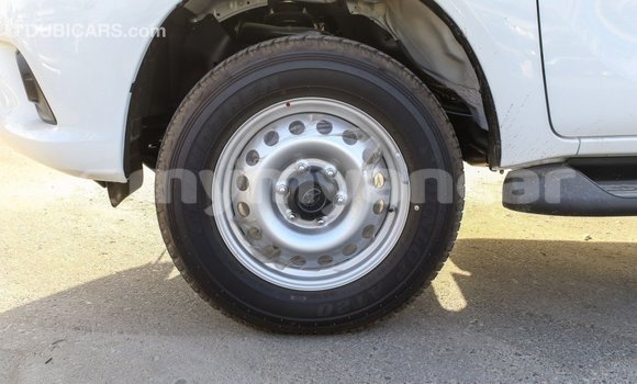 Buy Import Toyota Hilux White Car in Import - Dubai in Ayeyarwady Buy Import Toyota Hilux White Car in Import - Dubai in Ayeyarwady