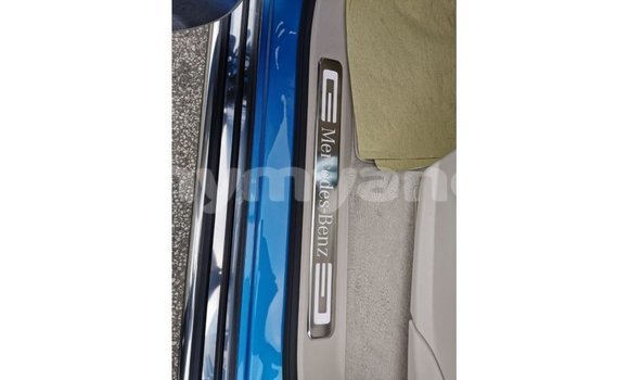 Buy Import Mercedes-Benz 190 (W201) Blue Car in Import - Dubai in Ayeyarwady Buy Import Mercedes-Benz 190 (W201) Blue Car in Import - Dubai in Ayeyarwady