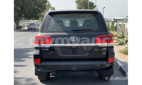 သွင်းကုန် Toyota Land Cruiser Black ကား Import - Dubai Ayeyarwady သွင်းကုန် Toyota Land Cruiser Black ကား Import - Dubai Ayeyarwady