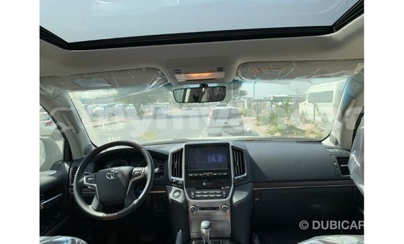 သွင်းကုန် Toyota Land Cruiser Black ကား Import - Dubai Ayeyarwady သွင်းကုန် Toyota Land Cruiser Black ကား Import - Dubai Ayeyarwady