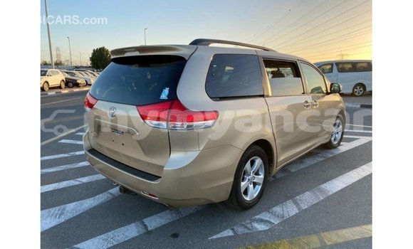 Buy Import Toyota Sienna Other Car in Import - Dubai in Ayeyarwady Buy Import Toyota Sienna Other Car in Import - Dubai in Ayeyarwady