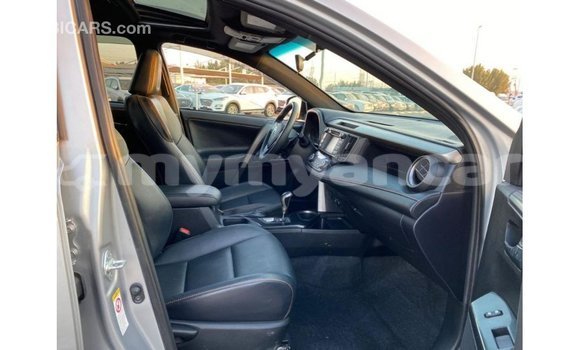 Buy Import Toyota 4Runner Other Car in Import - Dubai in Ayeyarwady Buy Import Toyota 4Runner Other Car in Import - Dubai in Ayeyarwady