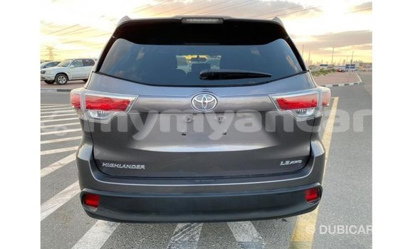Buy Import Toyota Highlander Other Car in Import - Dubai in Ayeyarwady Buy Import Toyota Highlander Other Car in Import - Dubai in Ayeyarwady