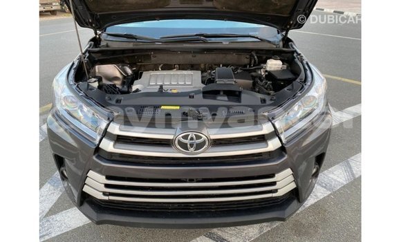 Buy Import Toyota Highlander Other Car in Import - Dubai in Ayeyarwady Buy Import Toyota Highlander Other Car in Import - Dubai in Ayeyarwady