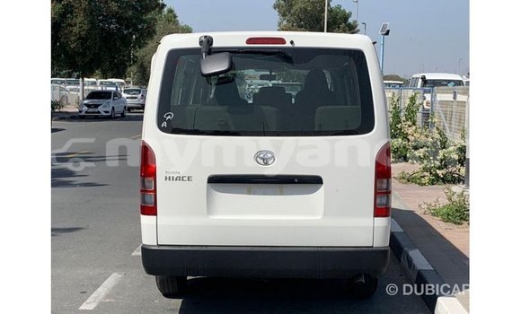 Buy Import Toyota Hiace White Car in Import - Dubai in Ayeyarwady Buy Import Toyota Hiace White Car in Import - Dubai in Ayeyarwady