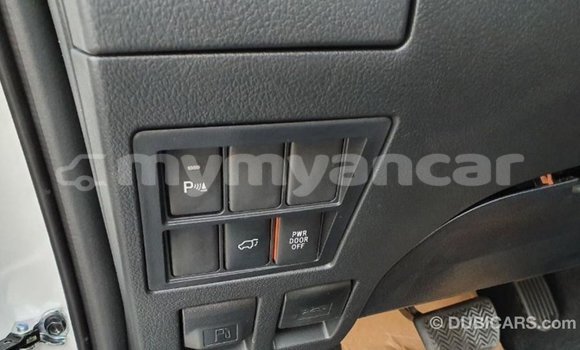 Buy Import Toyota Fortuner White Car in Import - Dubai in Ayeyarwady Buy Import Toyota Fortuner White Car in Import - Dubai in Ayeyarwady