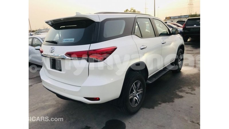Big with watermark toyota fortuner ayeyarwady import dubai 2849