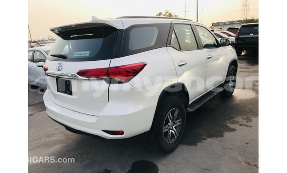 Buy Import Toyota Fortuner White Car in Import - Dubai in Ayeyarwady Buy Import Toyota Fortuner White Car in Import - Dubai in Ayeyarwady