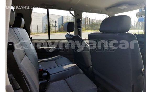 Acheter Import Voiture Toyota Land Cruiser Blanc à Import - Dubai, #<Region:0x000000000c5121b8> Acheter Import Voiture Toyota Land Cruiser Blanc à Import - Dubai, #<Region:0x000000000c5121b8>