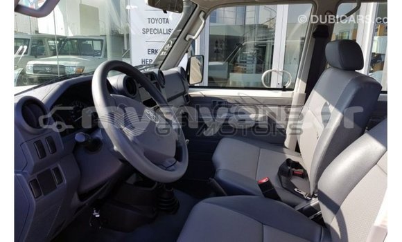 Acheter Import Voiture Toyota Land Cruiser Blanc à Import - Dubai, #<Region:0x000000000c5121b8> Acheter Import Voiture Toyota Land Cruiser Blanc à Import - Dubai, #<Region:0x000000000c5121b8>