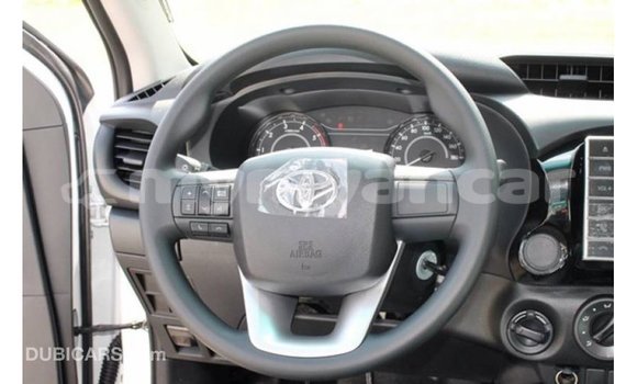 Buy Import Toyota Hilux White Car in Import - Dubai in Ayeyarwady Buy Import Toyota Hilux White Car in Import - Dubai in Ayeyarwady