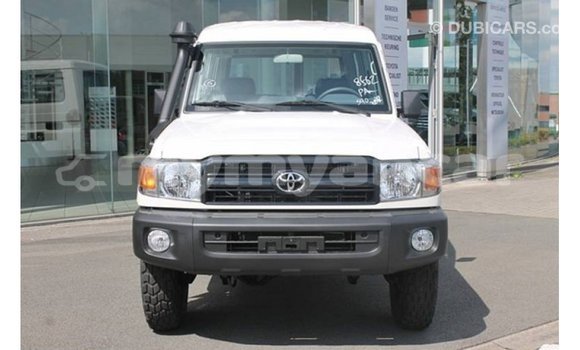 Buy Import Toyota Land Cruiser White Car in Import - Dubai in Ayeyarwady Buy Import Toyota Land Cruiser White Car in Import - Dubai in Ayeyarwady