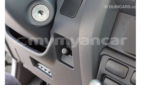 Buy Import Toyota Land Cruiser White Car in Import - Dubai in Ayeyarwady Buy Import Toyota Land Cruiser White Car in Import - Dubai in Ayeyarwady