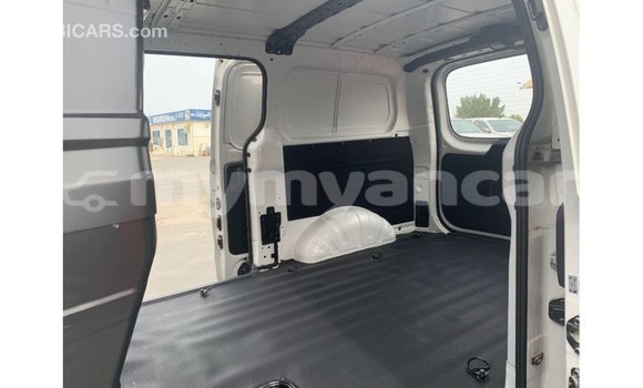 Buy Import Hyundai Cargo White Car in Import - Dubai in Ayeyarwady Buy Import Hyundai Cargo White Car in Import - Dubai in Ayeyarwady