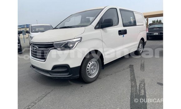 Buy Import Hyundai Cargo White Car in Import - Dubai in Ayeyarwady Buy Import Hyundai Cargo White Car in Import - Dubai in Ayeyarwady