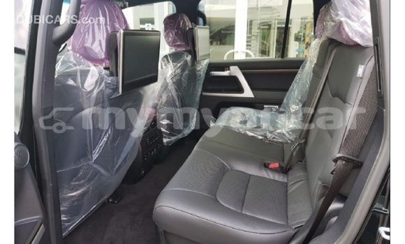 Buy Import Toyota Land Cruiser Black Car in Import - Dubai in Ayeyarwady Buy Import Toyota Land Cruiser Black Car in Import - Dubai in Ayeyarwady