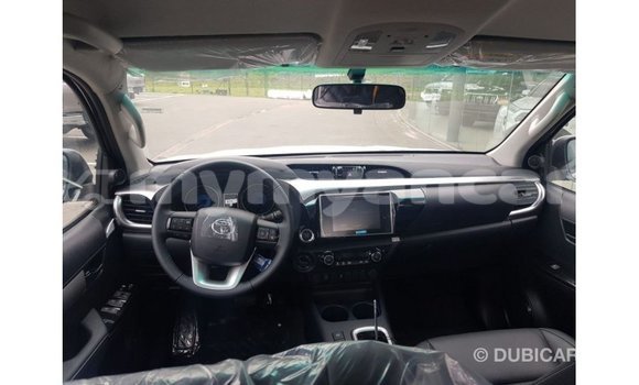 Buy Import Toyota Hilux Other Car in Import - Dubai in Ayeyarwady Buy Import Toyota Hilux Other Car in Import - Dubai in Ayeyarwady