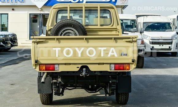 Buy Import Toyota Land Cruiser Beige Car in Import - Dubai in Ayeyarwady Buy Import Toyota Land Cruiser Beige Car in Import - Dubai in Ayeyarwady
