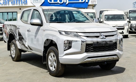 Buy Import Mitsubishi L200 White Car in Import - Dubai in Ayeyarwady Buy Import Mitsubishi L200 White Car in Import - Dubai in Ayeyarwady