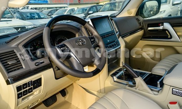 Buy Import Toyota Land Cruiser Black Car in Import - Dubai in Ayeyarwady Buy Import Toyota Land Cruiser Black Car in Import - Dubai in Ayeyarwady