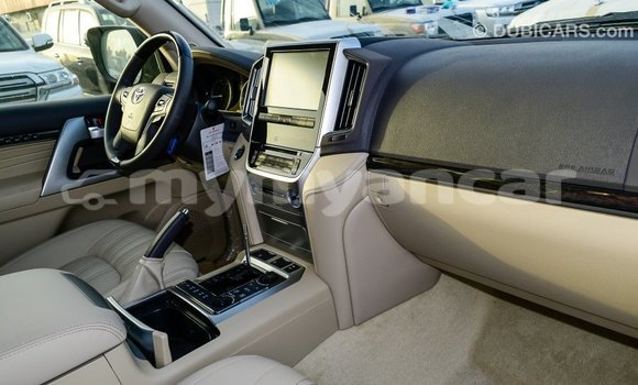 Buy Import Toyota Land Cruiser Black Car in Import - Dubai in Ayeyarwady Buy Import Toyota Land Cruiser Black Car in Import - Dubai in Ayeyarwady