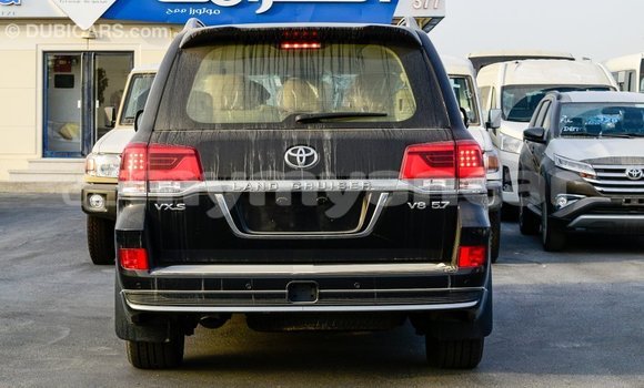 Buy Import Toyota Land Cruiser Black Car in Import - Dubai in Ayeyarwady Buy Import Toyota Land Cruiser Black Car in Import - Dubai in Ayeyarwady